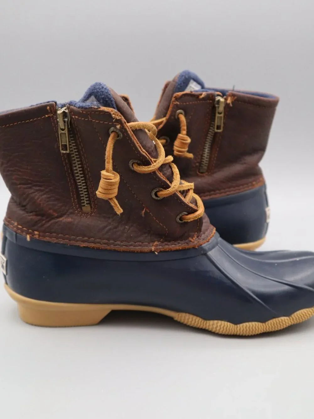 Sperry item saltwater